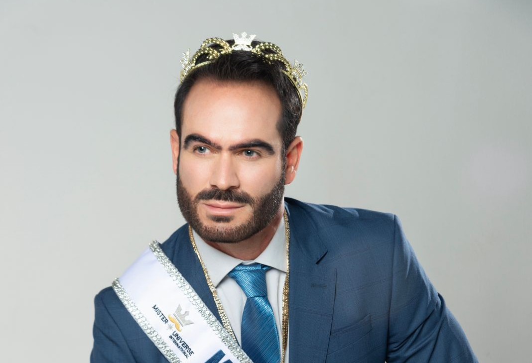 Aos 47 anos, Heberto Rodrigues conquista terceiro lugar no Mister Universe International no Panamá e levanta debate sobre etarismo